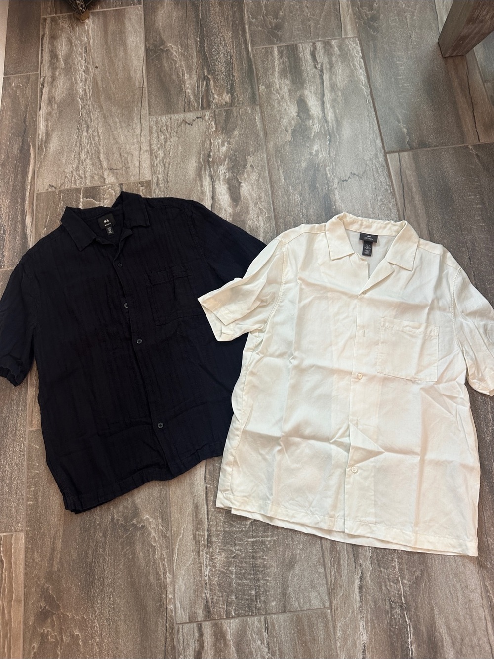 H&M Black & White Short-Sleeve Button-Down Shirts - Two-Pack